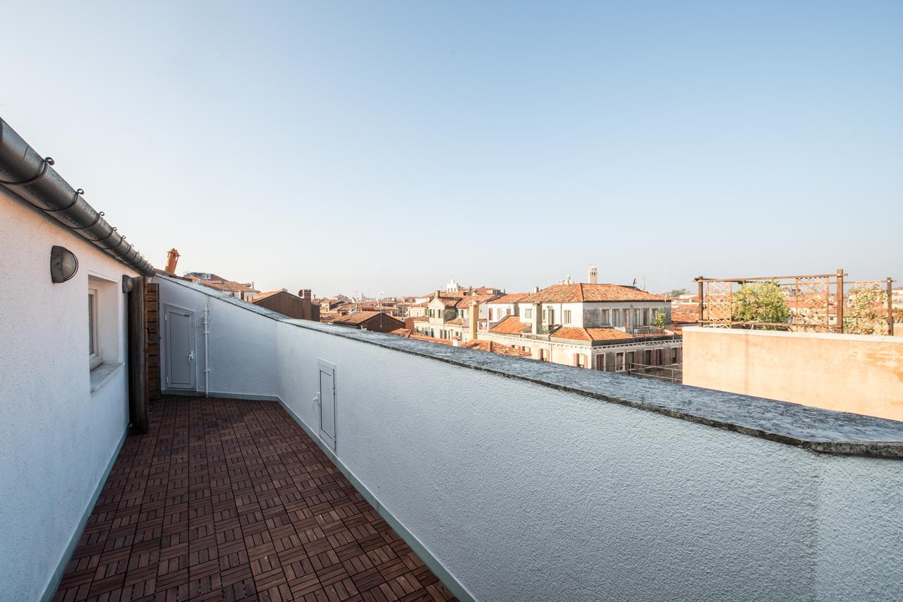 Savoia & Jolanda Apartments 2 Венеция Экстерьер фото