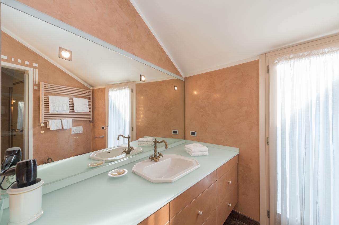 Savoia & Jolanda Apartments 2 Венеция Экстерьер фото